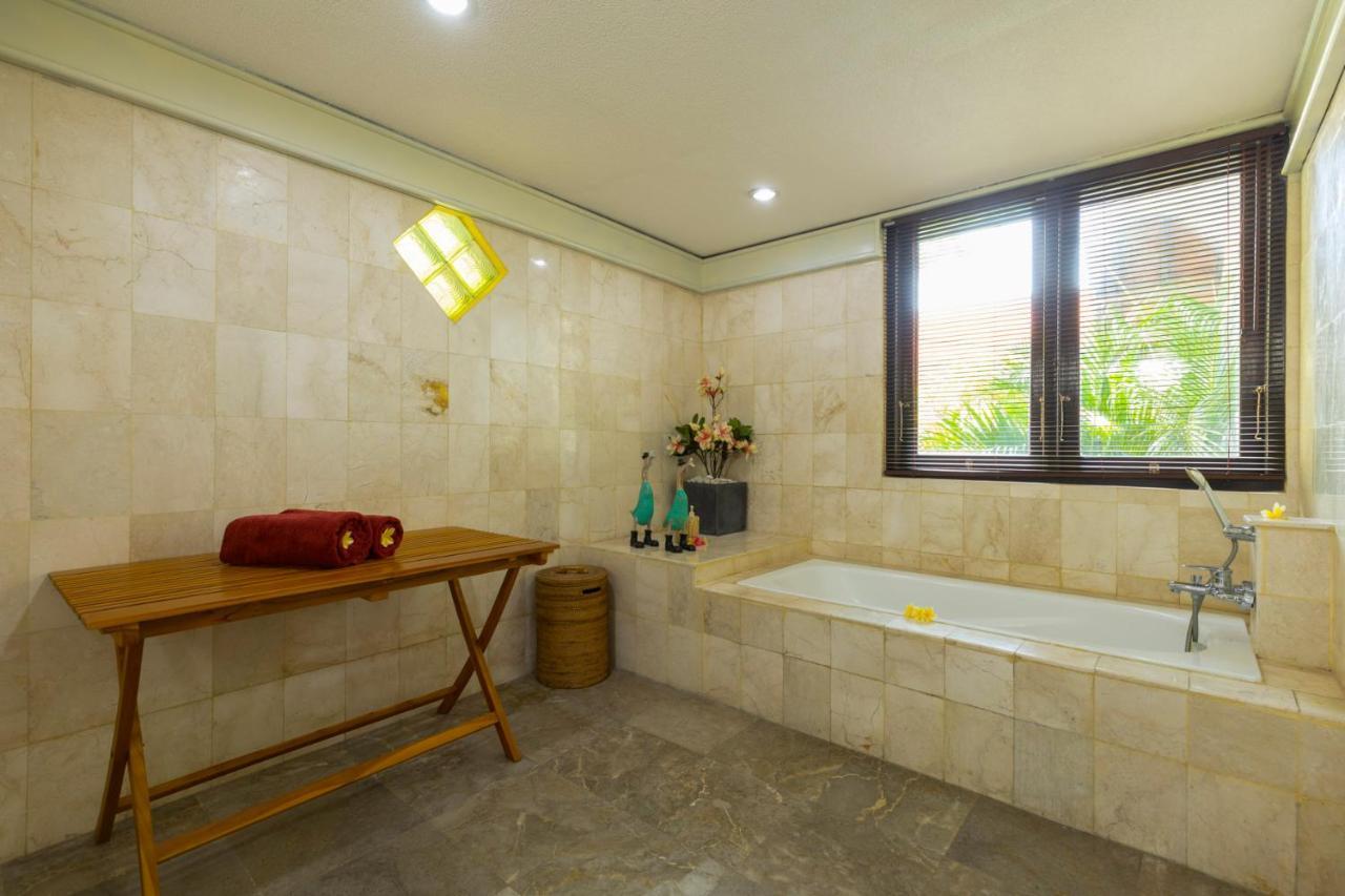 Villa Kibbi Seminyak Esterno foto