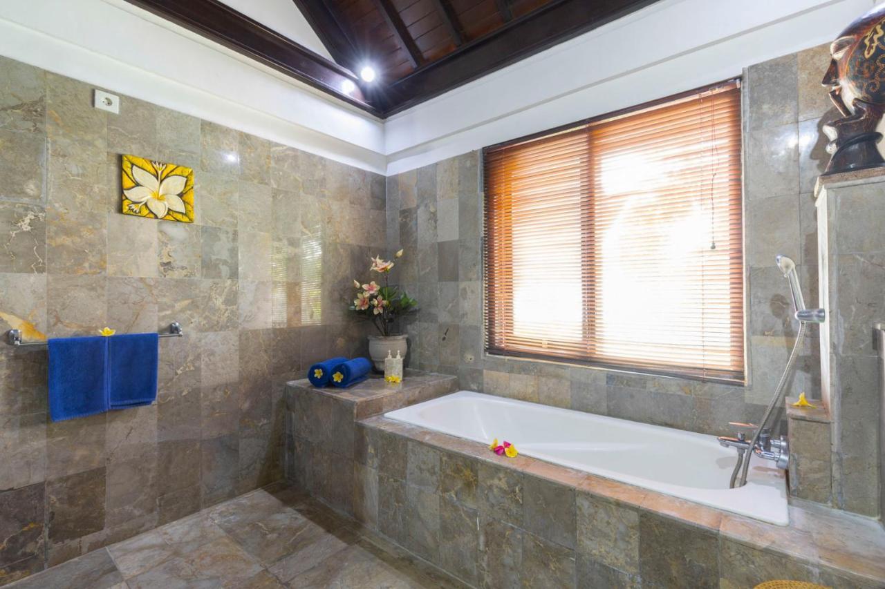 Villa Kibbi Seminyak Esterno foto