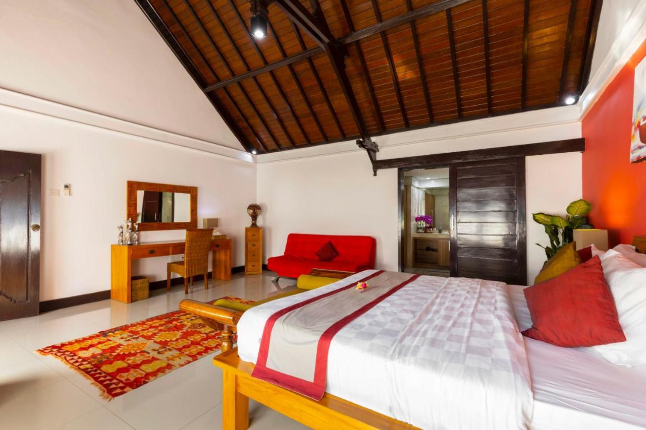 Villa Kibbi Seminyak Esterno foto