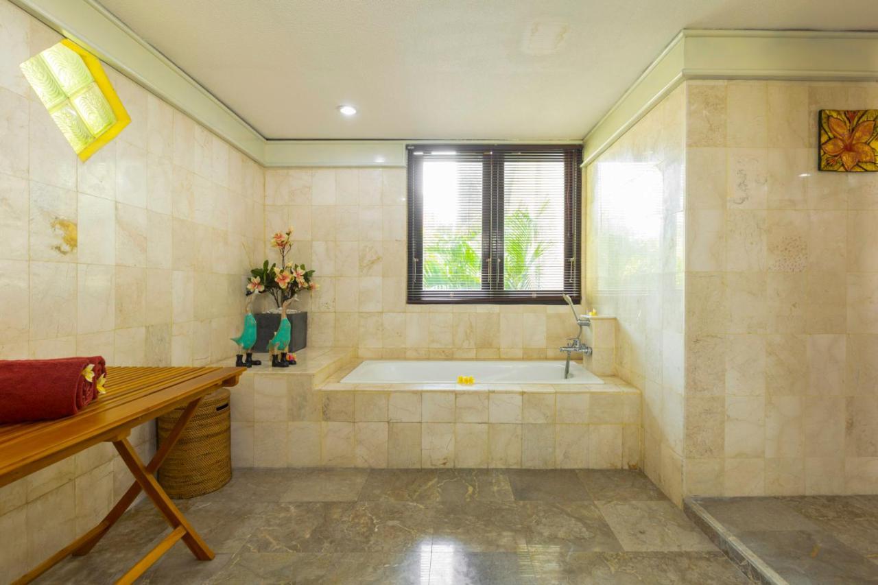 Villa Kibbi Seminyak Esterno foto